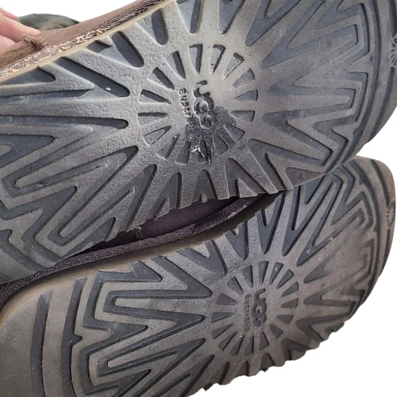 UGG Chocolate Classic Tall Boots size 6 - Picture 5 of 6